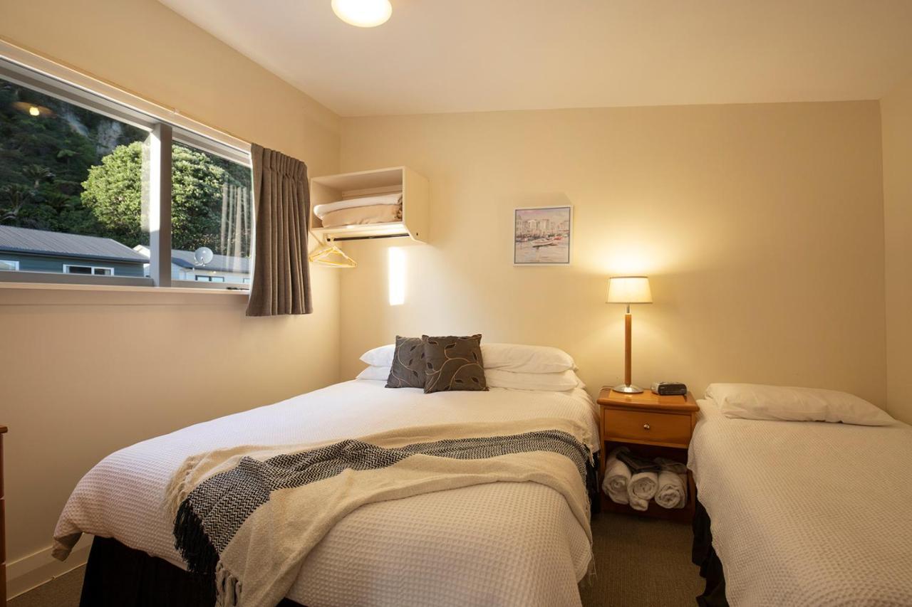 Punakaiki Beachfront Motels Экстерьер фото