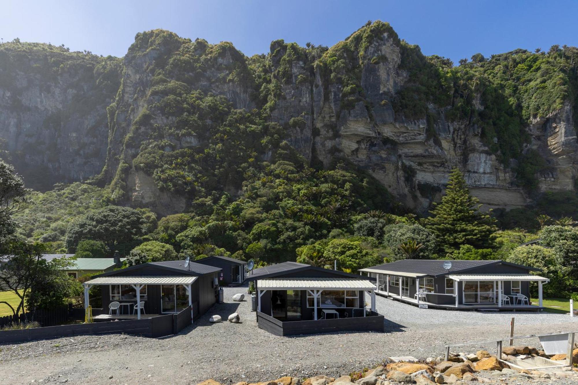 Punakaiki Beachfront Motels Экстерьер фото